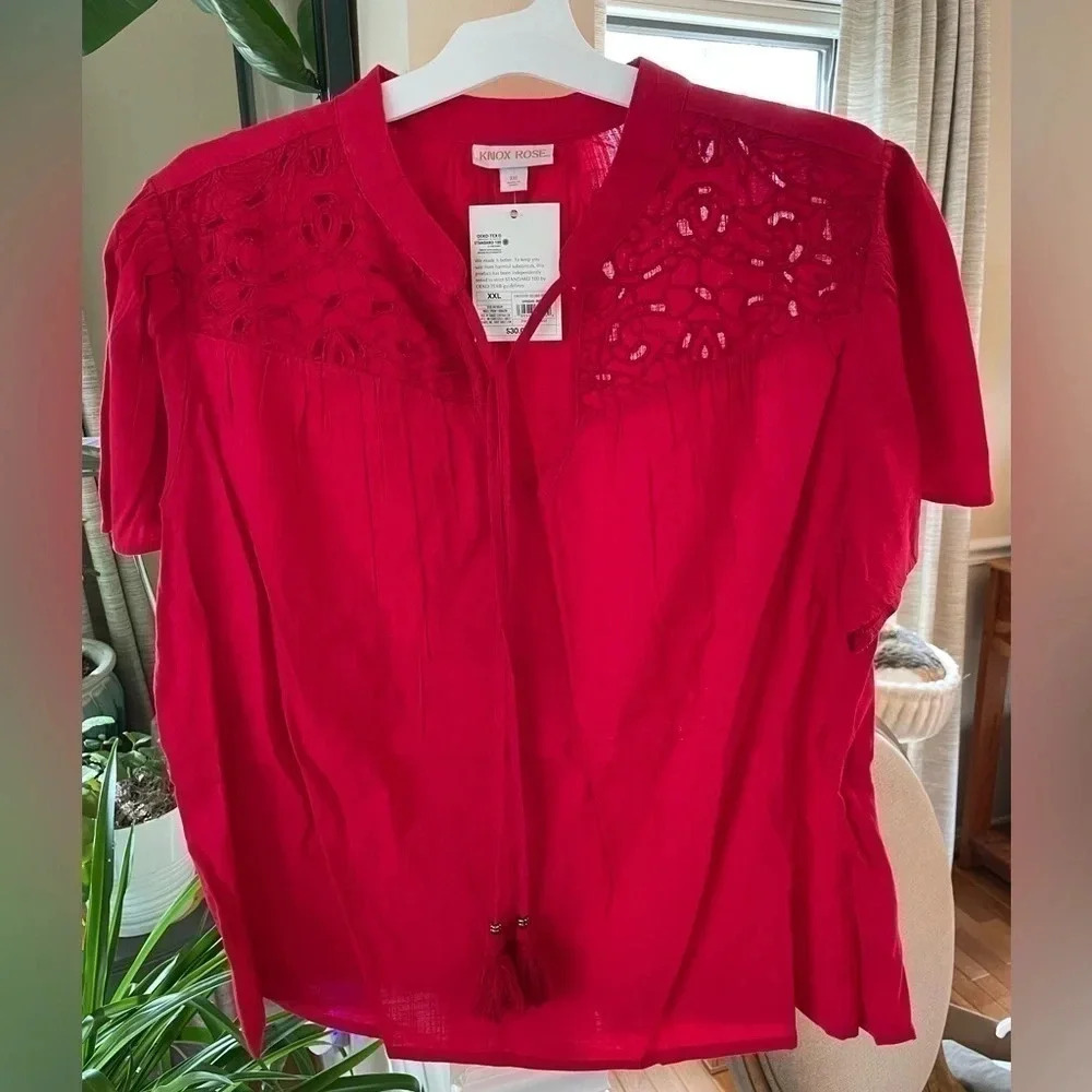 Knox Rose Women's Red Short-Sleeve Embroidered Tie-Front Top